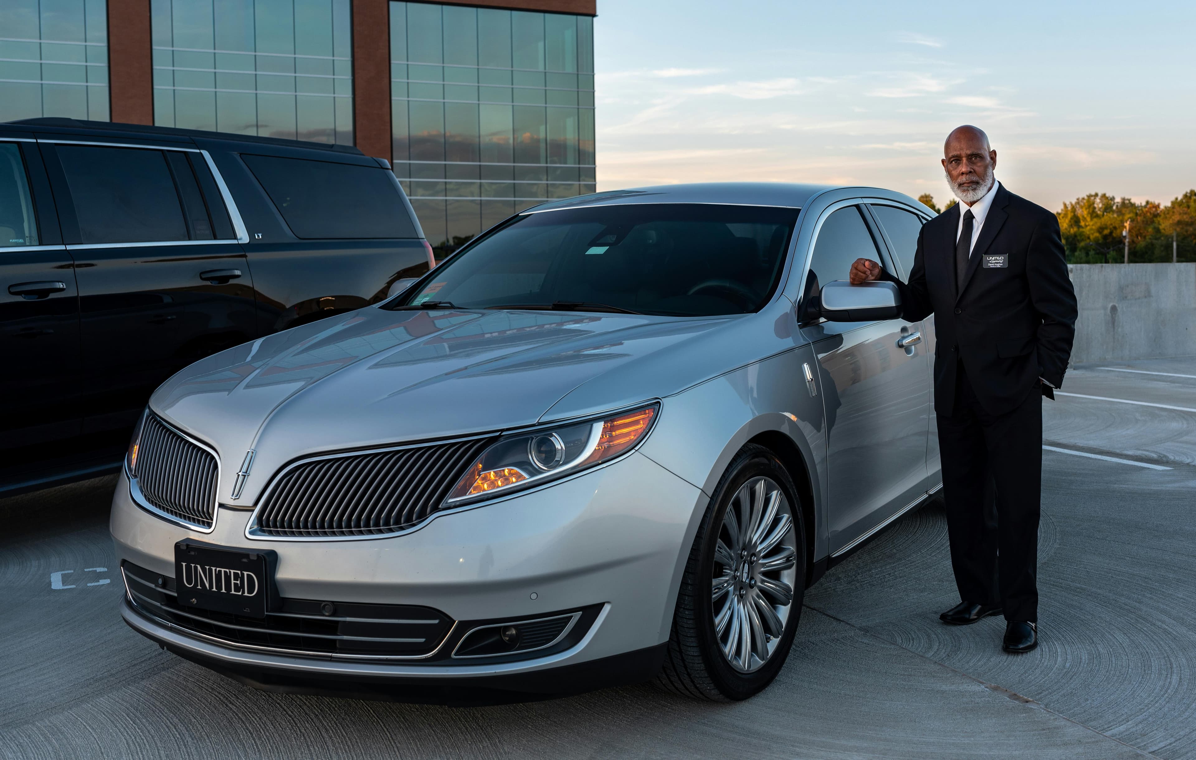 Premium corporate chauffeur service background 2